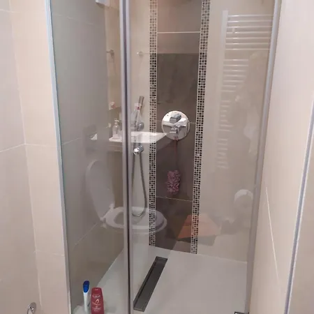 Apartment 25 *